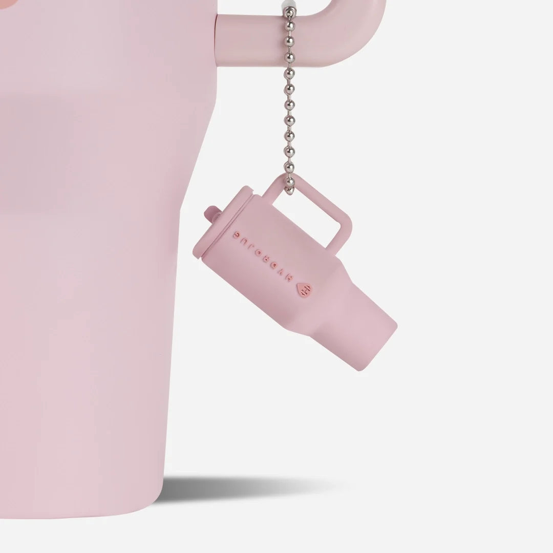 traveler-keychain-v9 Web-TravelerKeychainPhotos-PinkSand2.webp